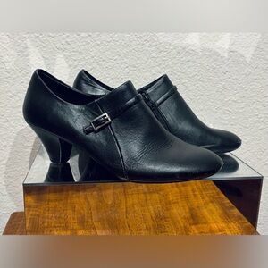 Kapri Black Leather Ankle Booties - Size 39 (Women’s)